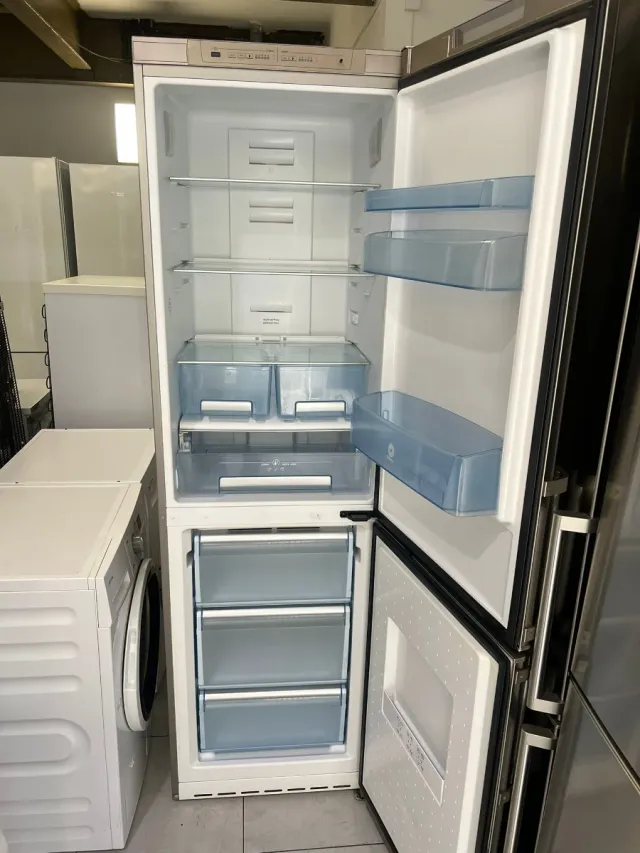 Nevera marca Balay con garantía trasporte