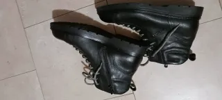 Nero Giardini Anfibi Neri