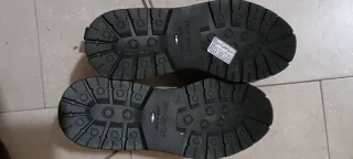 Nero Giardini Anfibi Neri