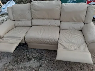 Sofás de piel beige 2 y 3 plazas