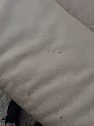 Sofás de piel beige 2 y 3 plazas