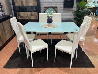 Mesa de cristal templado con 6 sillas