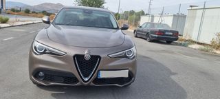 Alfa Romeo Stelvio 2.2 JTD Diesel RWD 180CV 132KW