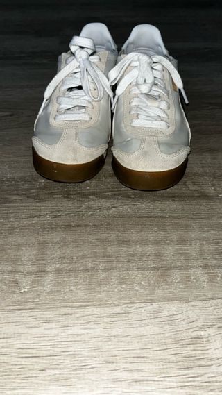 Zapatillas Puma Blancas y Verdes