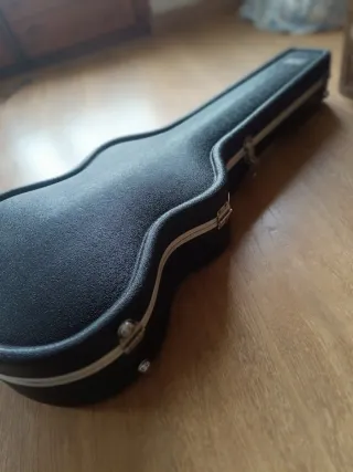 Estuche Rígido para Guitarra Acústica o clásica