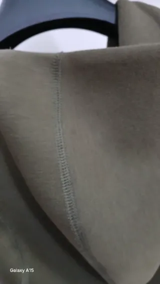 Felpa Nike con cappuccio verde militare