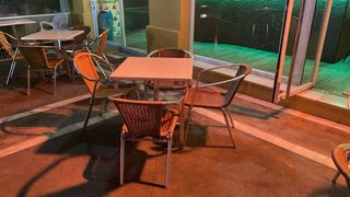 Sillas de bar metal y mimbre