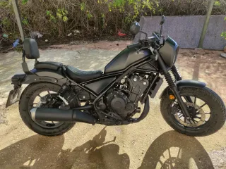 Honda Rebel 500 Negra