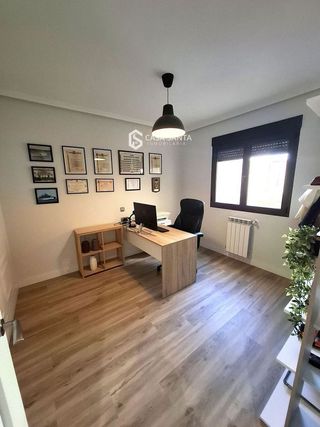 Casa adosada en venta en Yecla