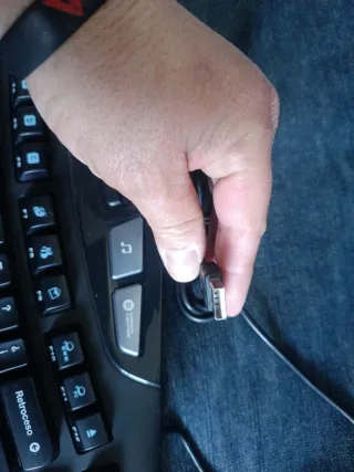 Teclado Ergonómico Multimedia Logitech