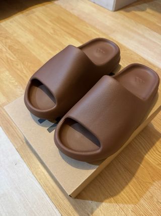 Adidas Yeezy Slide Flax Marrones