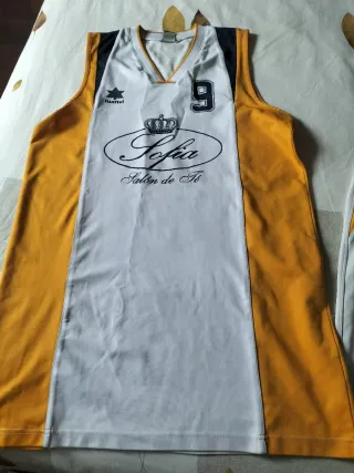 Ropa deportiva.Equipación Baloncesto Hombre XXL