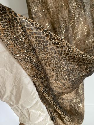 Vestido leopardo con fular