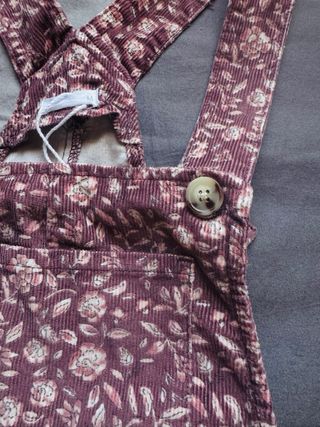 Overol de flores morado