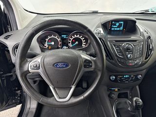 FORD Tourneo Courier 1.0 Ecoboost Titanium