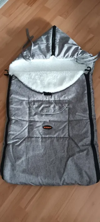 Saco para silla de bebé gris