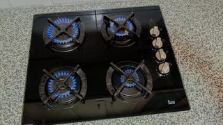 Placa de cocina a gas negra