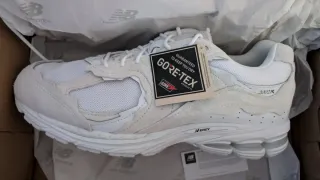 New Balance 2002R Gore-Tex Beige/Blanco