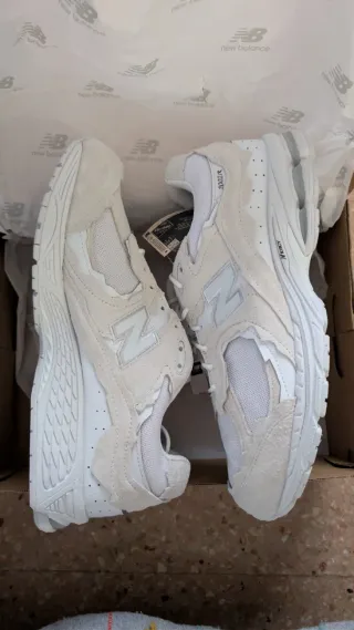 New Balance 2002R Gore-Tex Beige/Blanco