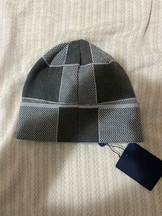 Berretto Louis Vuitton Grigio