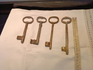 Lotes de llaves antiguas para decoración