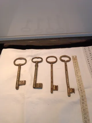 Lotes de llaves antiguas para decoración