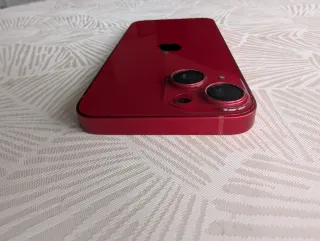 Struttura per iPhone 13 mini rossa