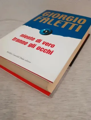 Niente di vero tranne gli occhi