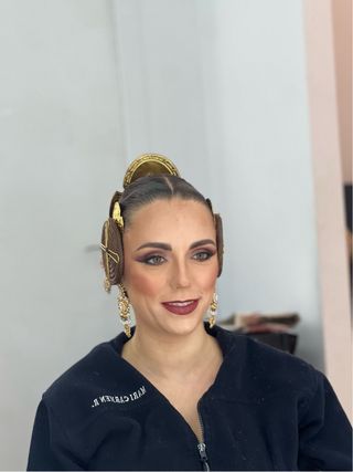 Maquillaje profesional oro y rosa