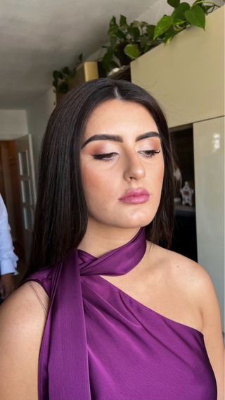 Maquillaje profesional oro y rosa