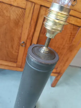 Lámpara vaina estilo militar