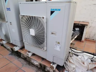 Termostato Daikin Inverter Beige