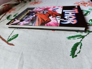 Thor Semilla Galactus. Marvel Deluxe. Panini