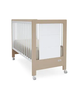 Cuna de bebé con colchón de alta calidad