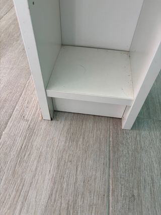 Estantería alta blanca