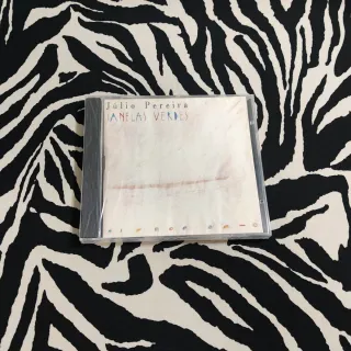 Júlio Pereira Janelas Verdes