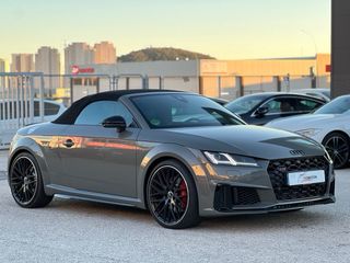 Audi TTS ROADSTER QUATTRO / Año 2023