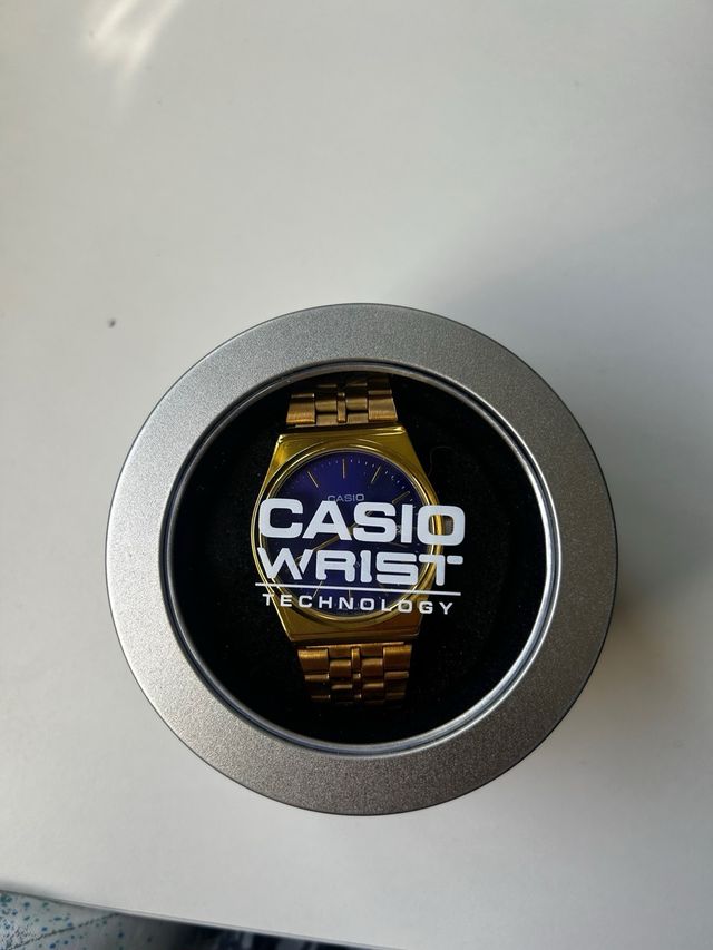 Reloj Casio Dorado Esfera Azul