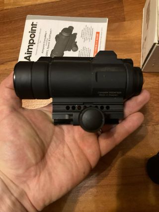 Aimpoint CompM4 Red Dot 2 moa