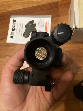 Aimpoint CompM4 Red Dot 2 moa