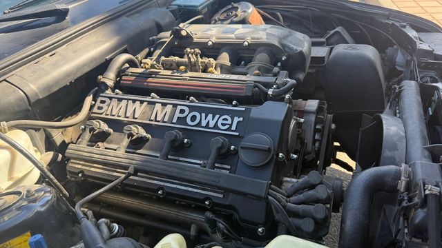 BMW M3 E30 1987