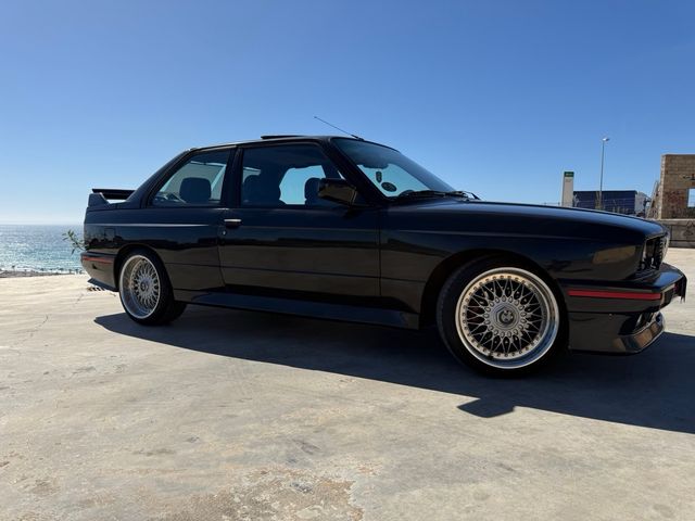 BMW M3 E30 1987