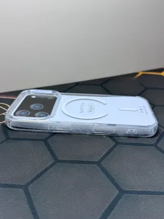 Custodia iPhone 17 Pro Magnetica