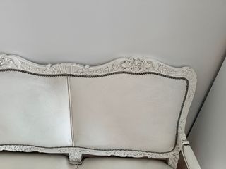 Sofá Luis XIV Blanco Piel Sintética