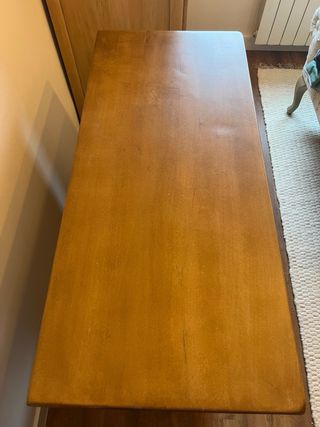 Mueble auxiliar con ruedas