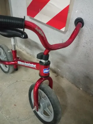 Bici sin pedales Chicco Red Bullet
