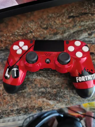 PlayStation4 con mando Pro de Fortnite