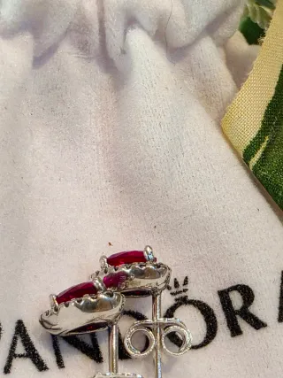 Pendientes Pandora Corazón Rojo y Circonitas