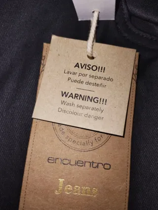 Pantalón pitillo encerado negro Talla 42