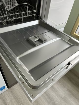 Essentials CDW60W20 (El "Currito" de la cocina) ️